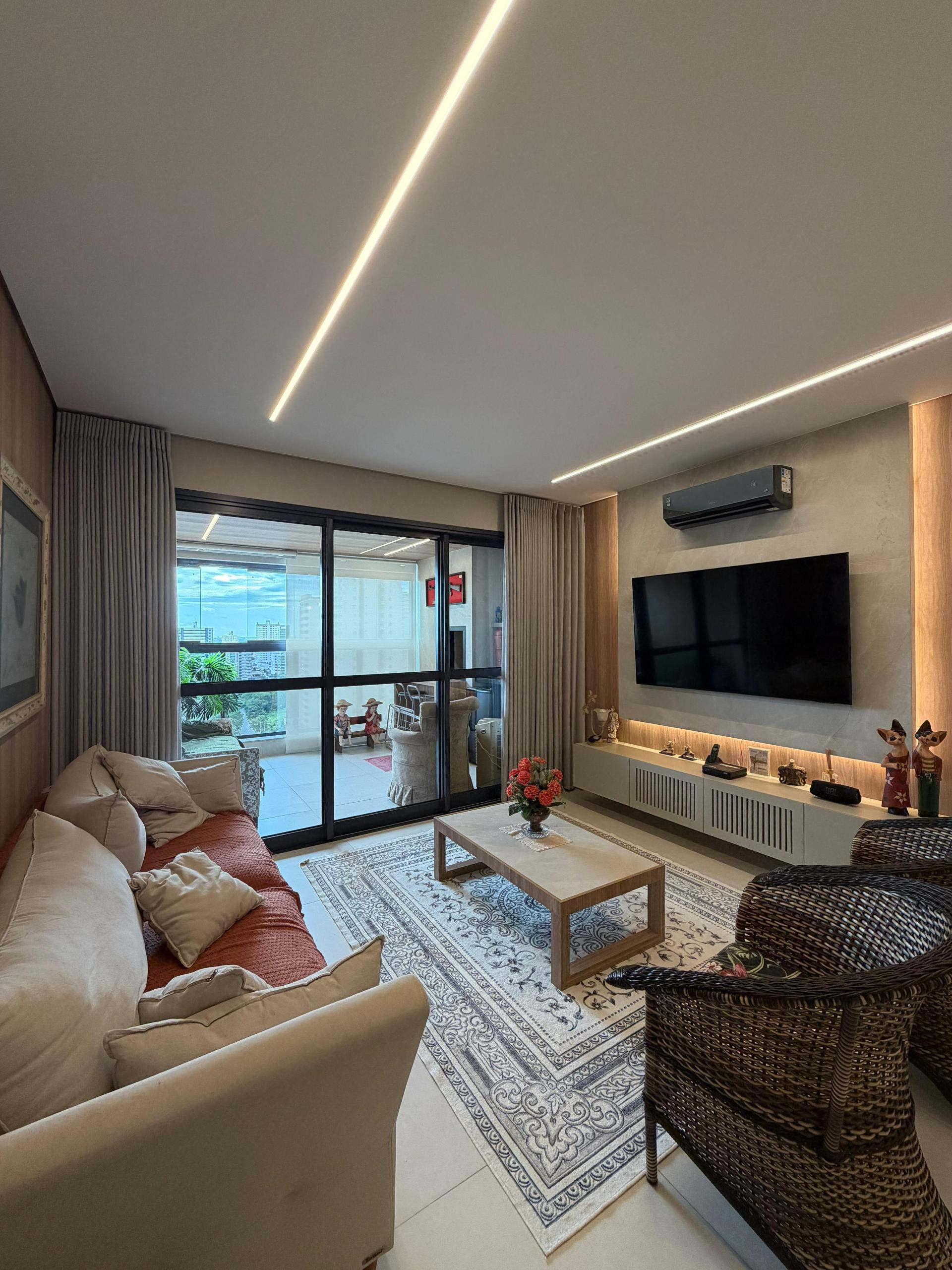 Vox totalmente mobiliado com 3 su?tes e 137m  de ?rea util