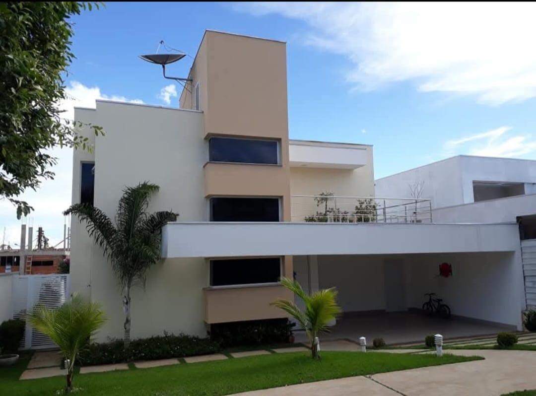 Sobrado com 4 su?tes no Condom?nio Belvedere com 352m 