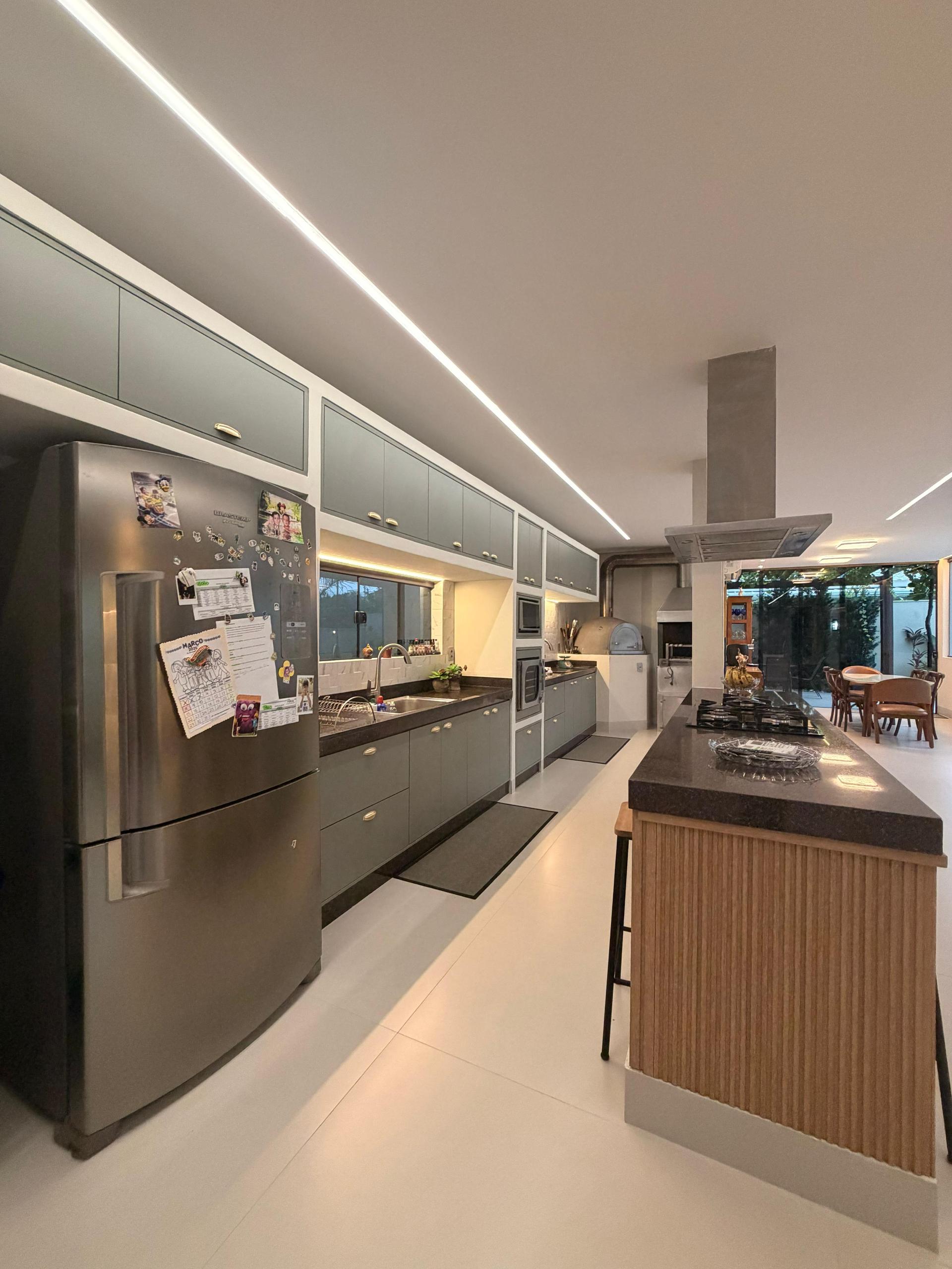 Casa alto padr?o porteira fechada no Condom?nio Belvedere I