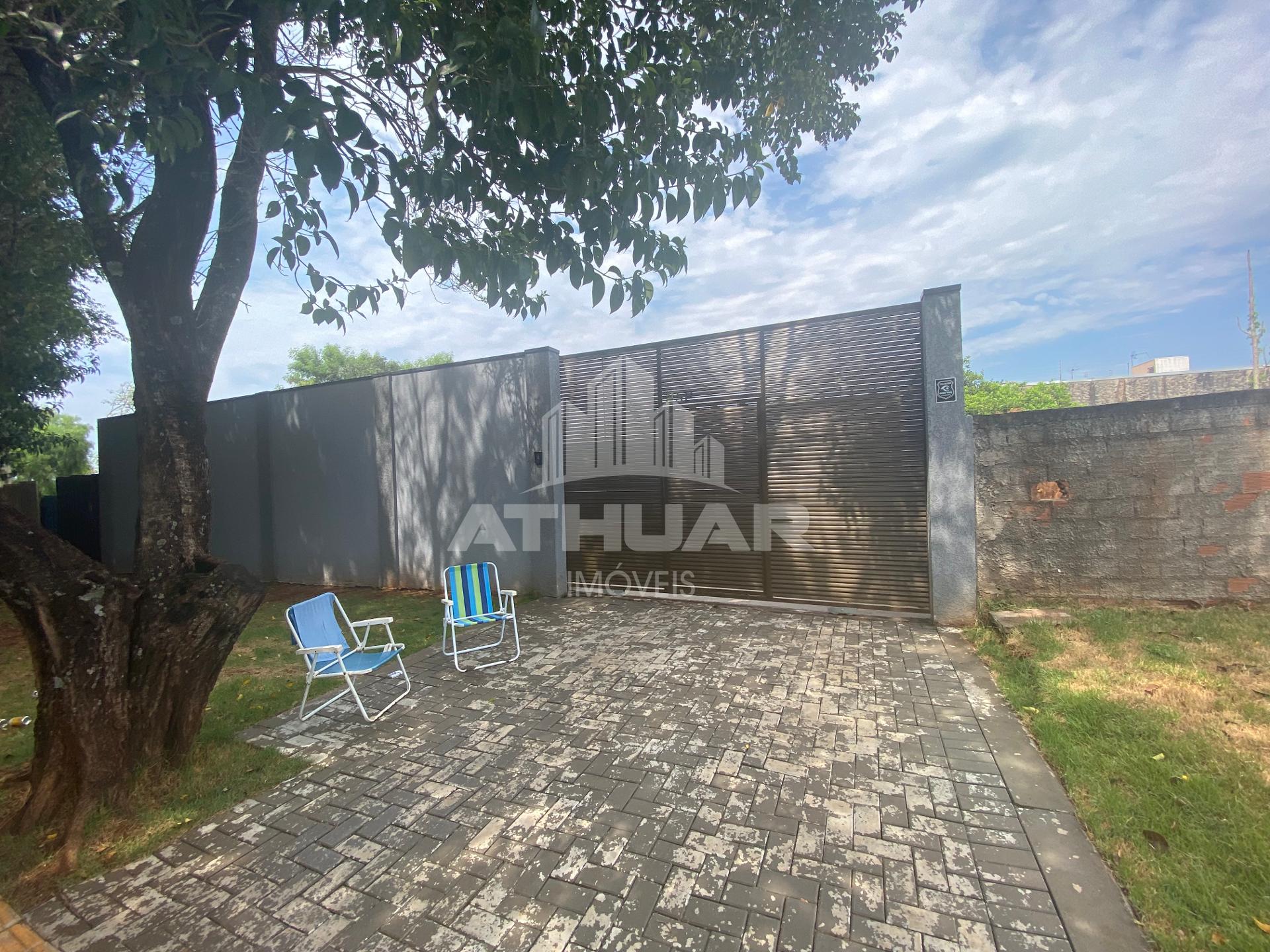 CASA E TERRENO DE ESQUINA Á VENDA NO PORTAL DA FOZ
