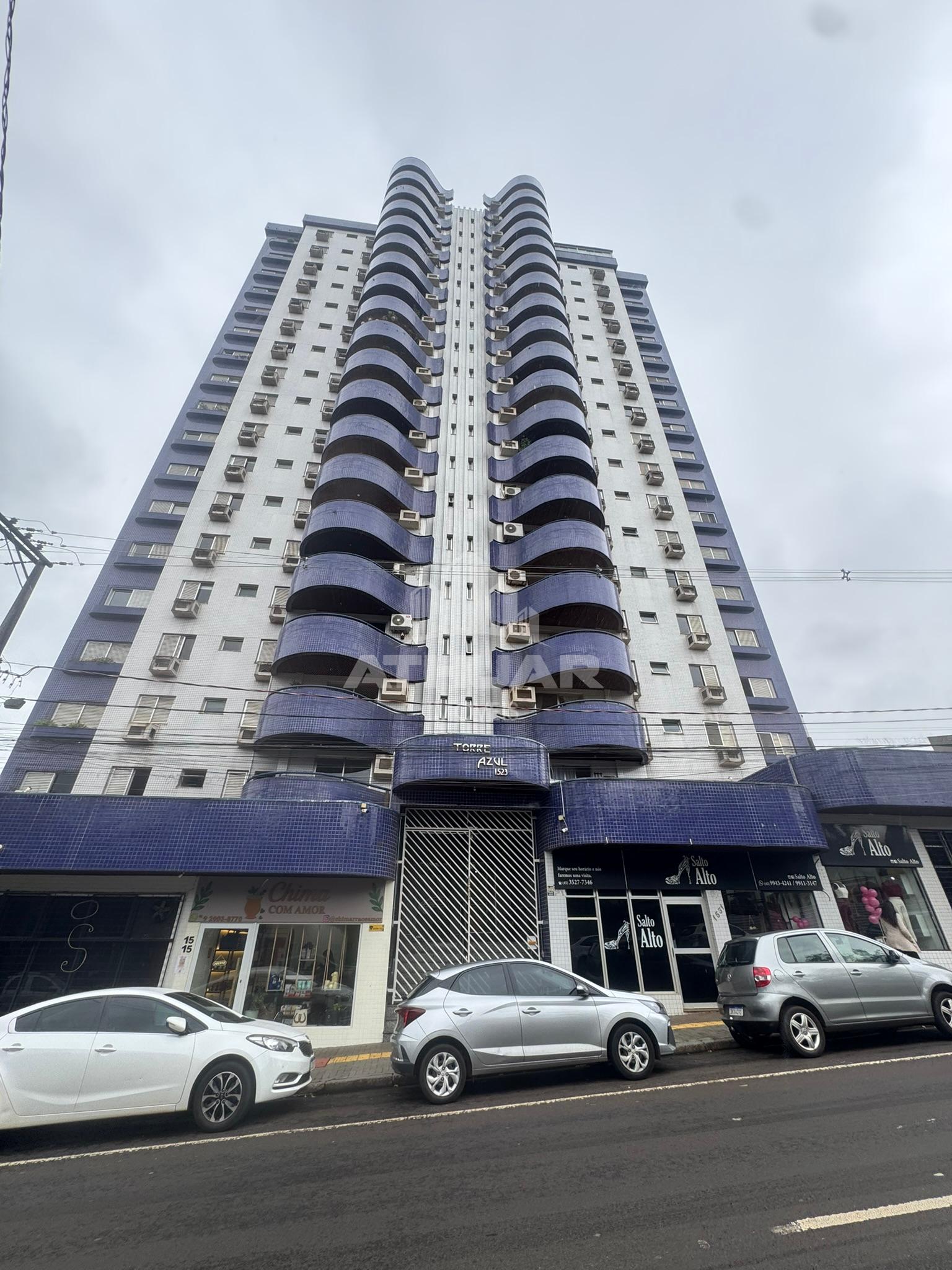 APARTAMENTO SEMI-MOBILIADO À VENDA NO EDIFÍCIO TORRE AZUL