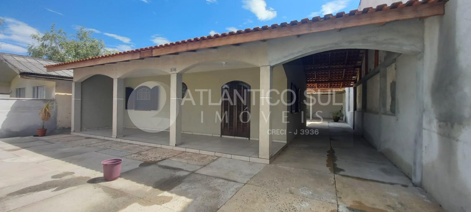 Casa para locação a apenas 300m da praia, Praia de Leste, PONT...