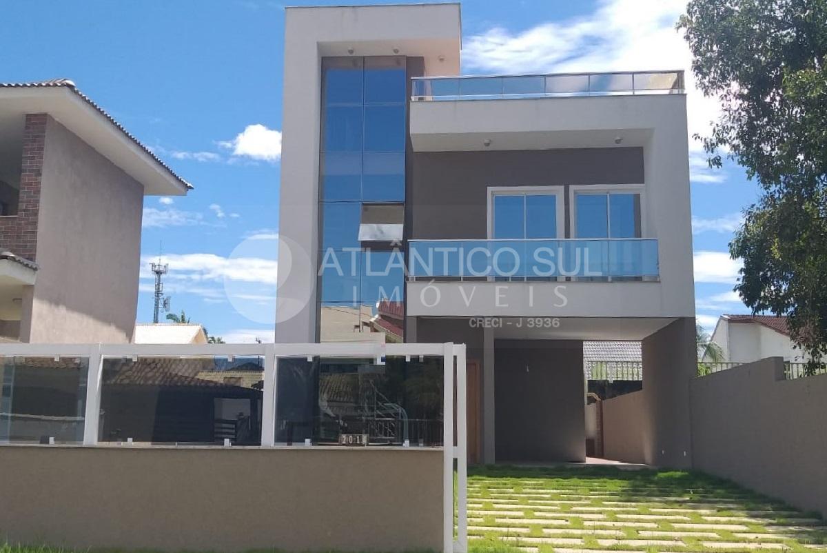 Casa com 03 suítes e piscina, ATAMI, PONTAL DO PARANA - PR. RE...