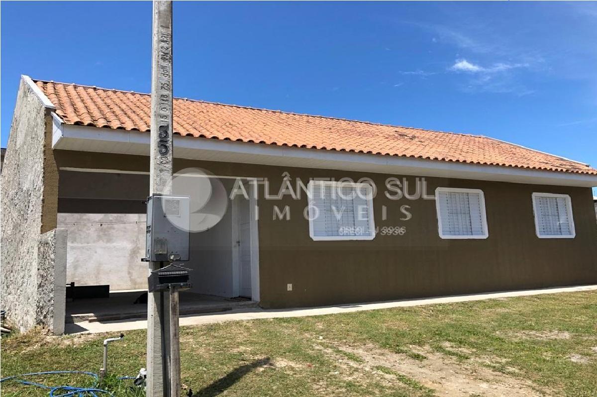 Casa com amplo terreno a 100m da praia, Marissol, PONTAL DO PR...