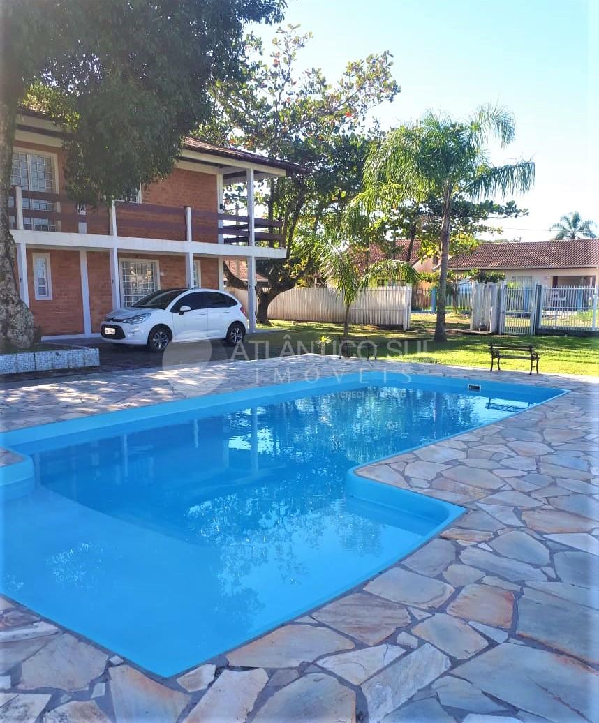 Sobrado à venda, próximo ao mar em PONTAL DO SUL, PONTAL DO PA...