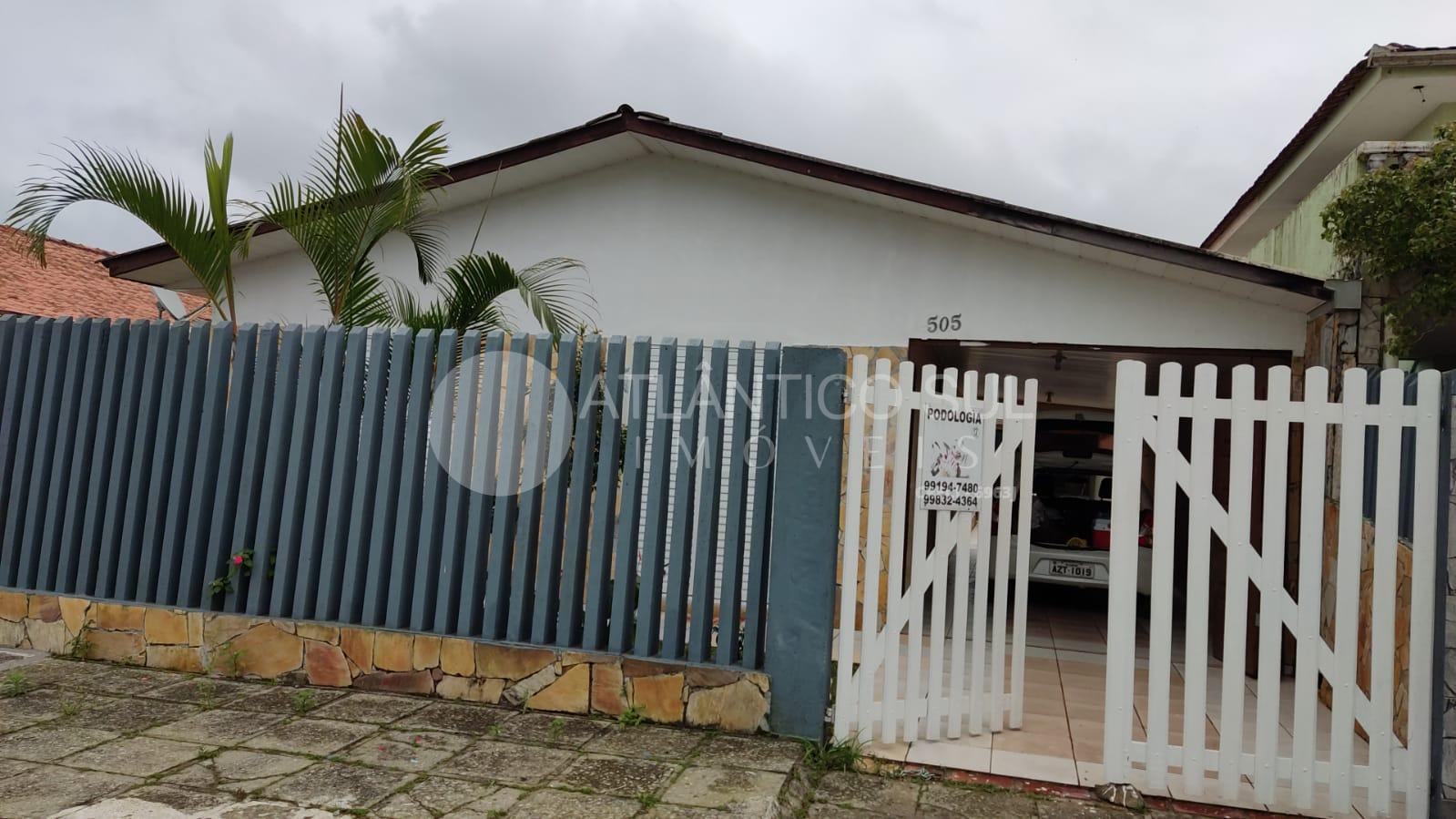 Encantadora residência, no Bairro Santa Terezinha PONTAL DO PA...