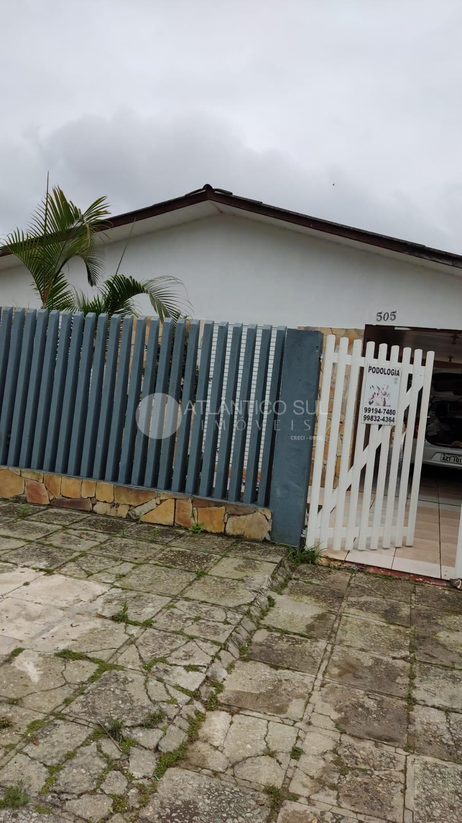 Encantadora residência, no Bairro Santa Terezinha PONTAL DO PA...
