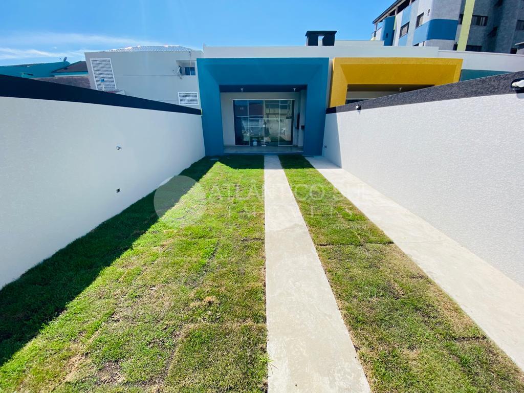 Casa à venda, próxima ao mar no balneário Pereque, MATINHOS - PR