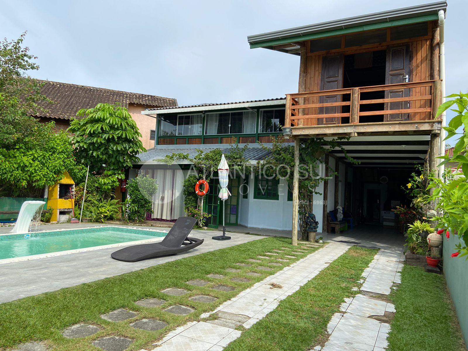 Casa à venda a poucos passos do mar, ATAMI SUL, PONTAL DO PARA...