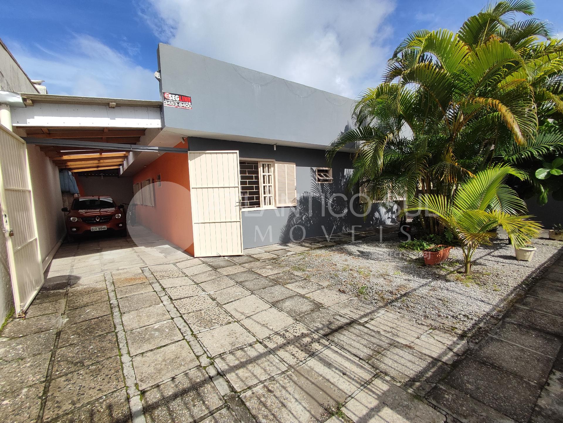 Casa com 3 suítes e espaço com churrasqueira, Praia de Leste, ...