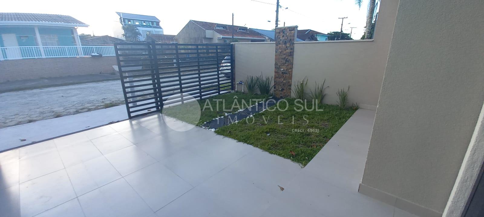 Casa à 400m da praia, no Balneário de  IPANEMA, PONTAL DO PARA...