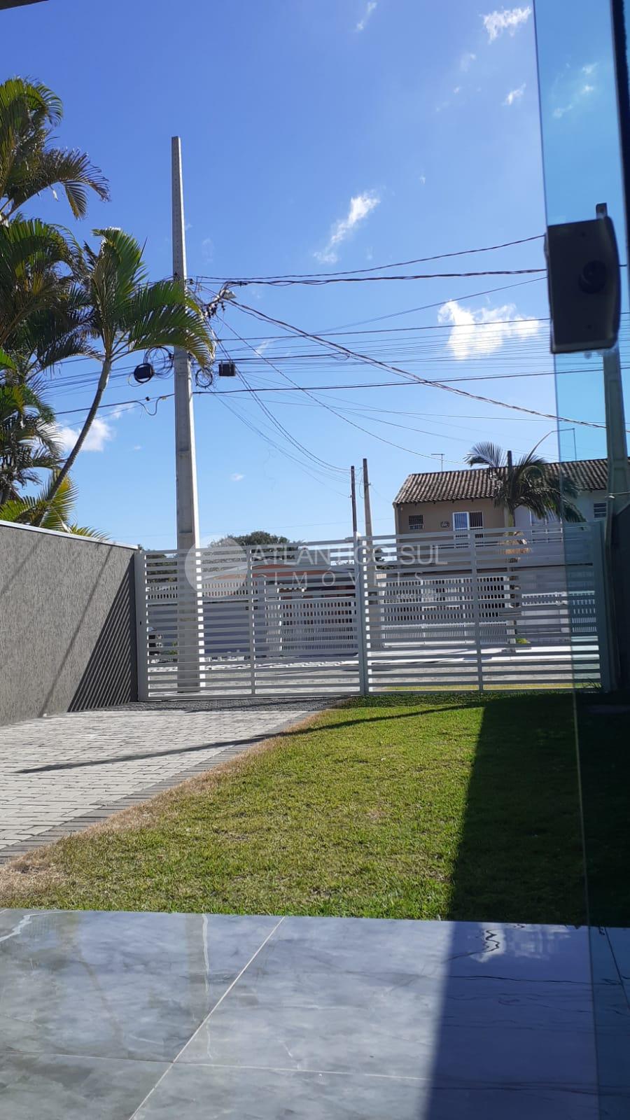 Sobrado à venda, com 03 amplos dormitórios, GAIVOTAS, MATINHOS...