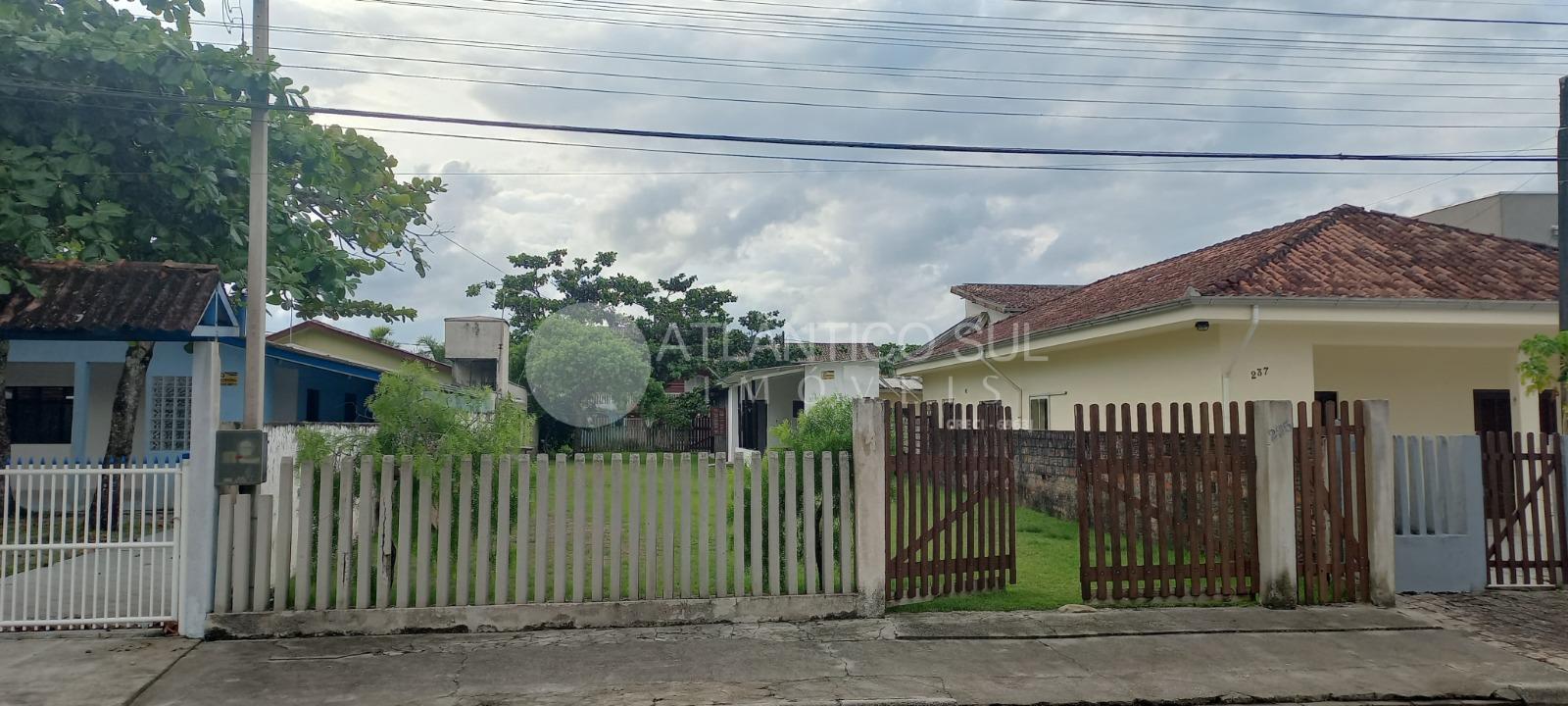 Terreno à venda próximo ao mar no balneário de IPANEMA, PONTAL...
