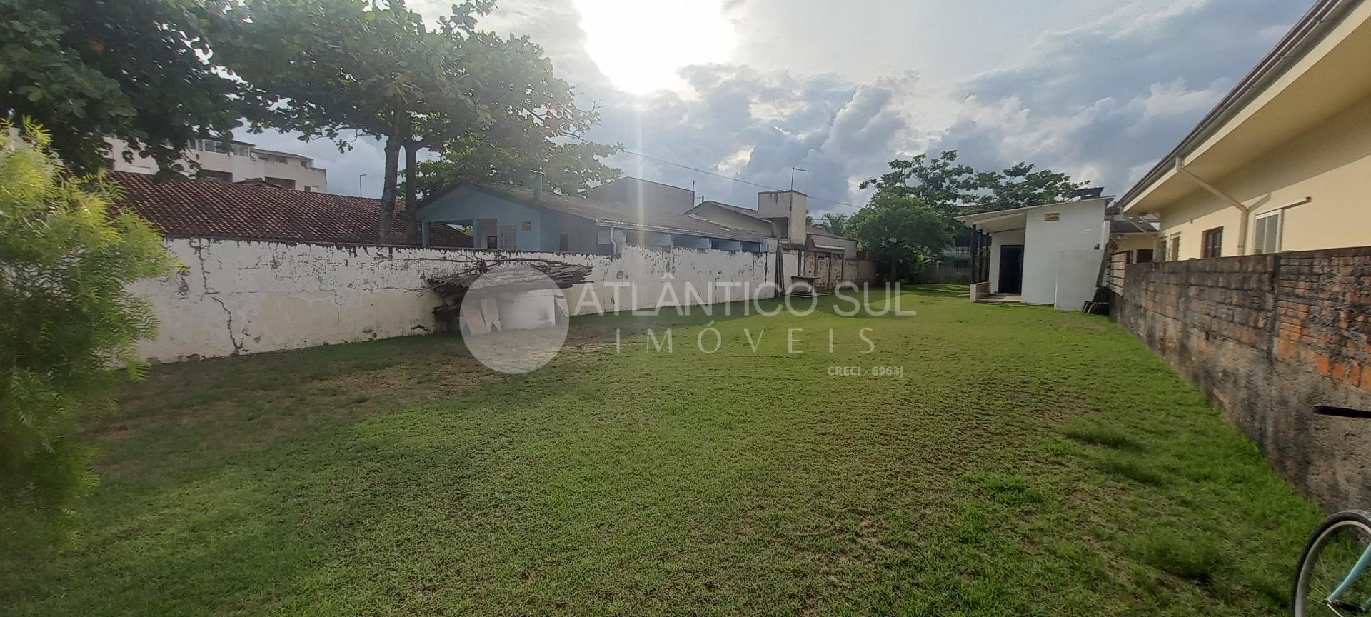 Terreno à venda próximo ao mar no balneário de IPANEMA, PONTAL...