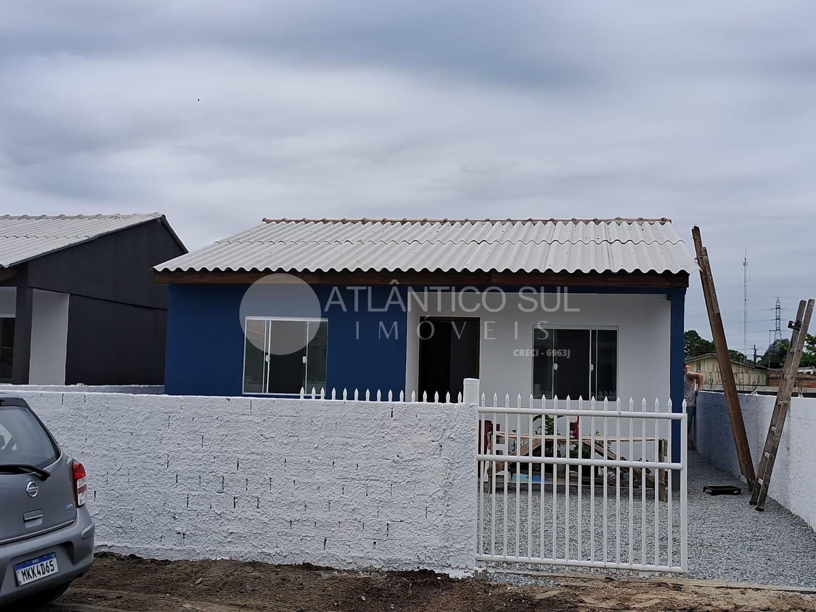 Casa na Praia com 2 Quartos, 1 banheiro, Sala, cozinha, área d...