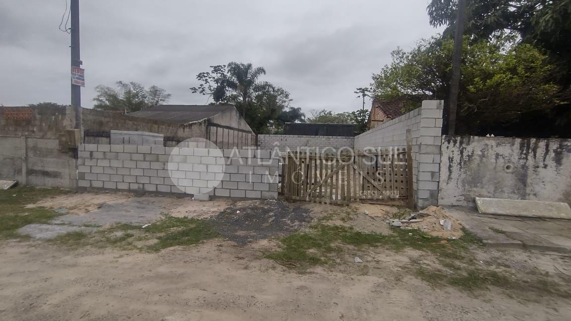 Terreno no litoral todo murado no Balneário Beltrami a 500 met...