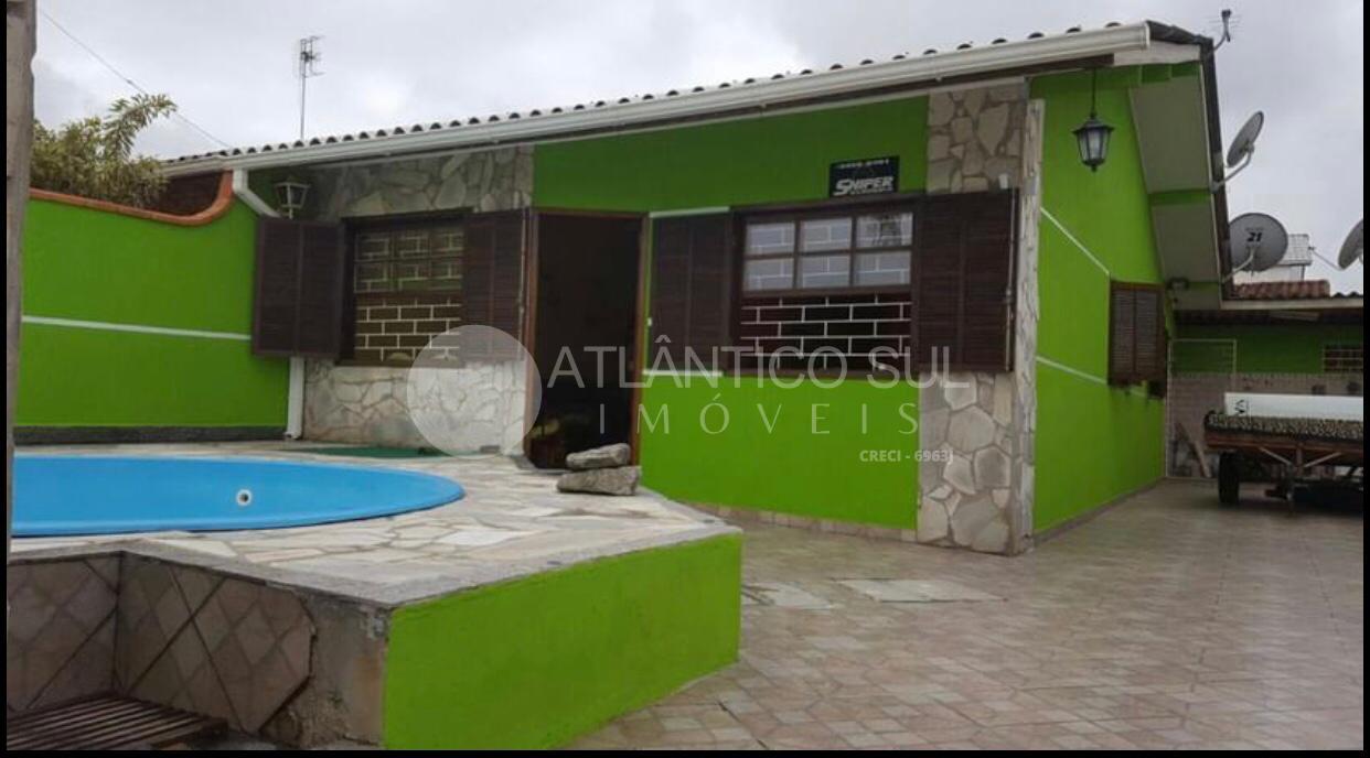 Excelente casa no litoral- Balneario Beltrami  com piscina, à ...