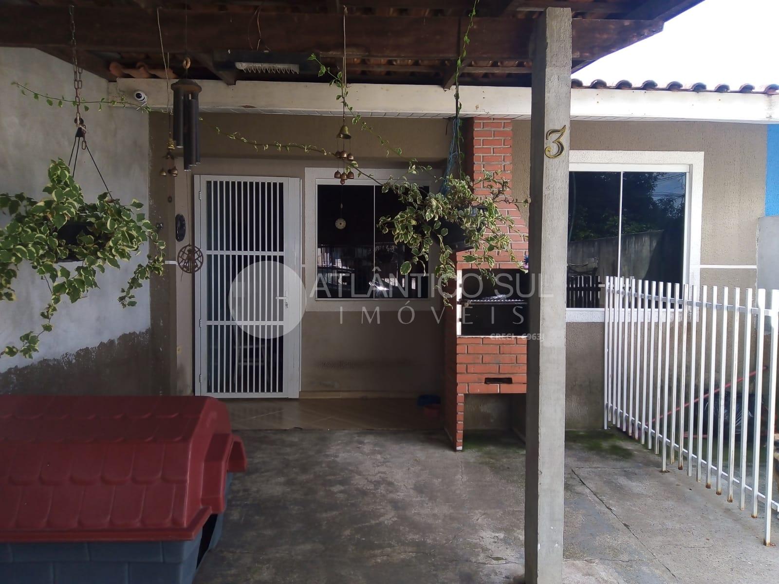 Excelente residência a venda,com ótimo acabamento a 850 metros...