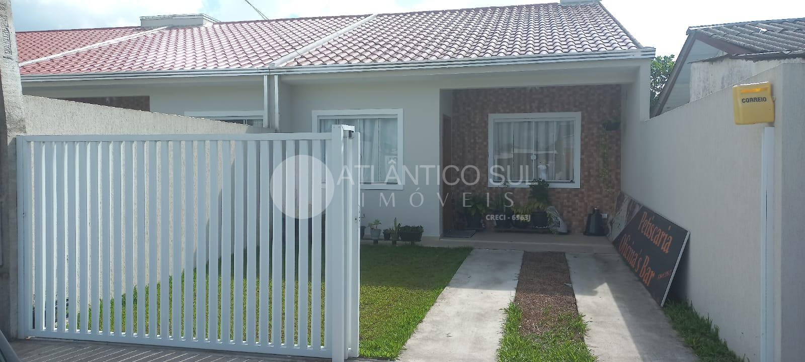 Casa  no Litoral  com 1 Quarto, 1 suíte, Cozinha e Sala Conjug...