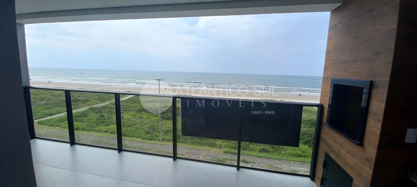 Apartamento beira Mar com 2 Quartos, 1 suíte, 1 banheiro socia...