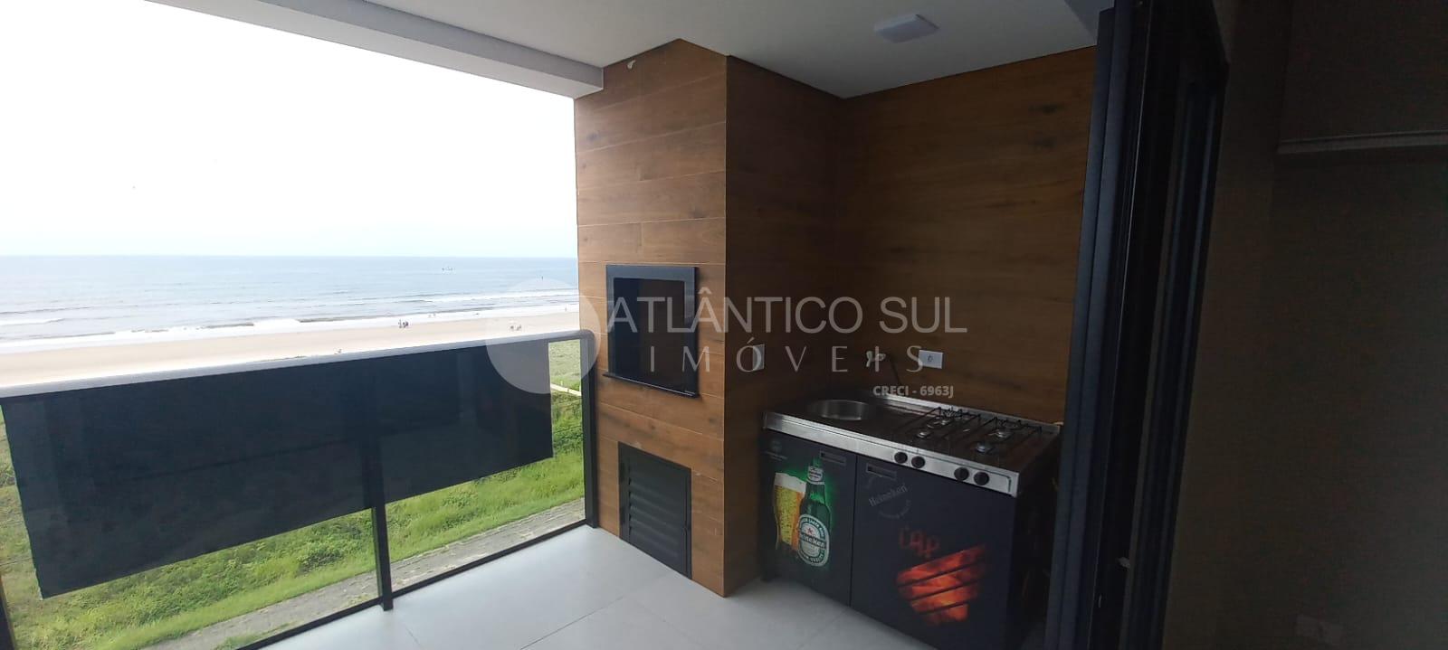 Apartamento beira Mar com 2 Quartos, 1 suíte, 1 banheiro socia...