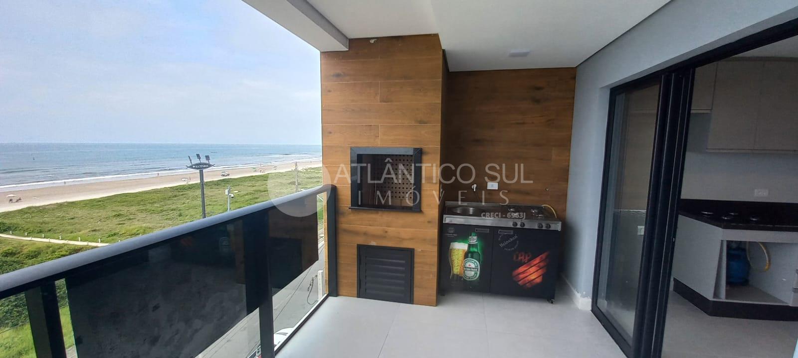 Apartamento beira Mar com 2 Quartos, 1 suíte, 1 banheiro socia...