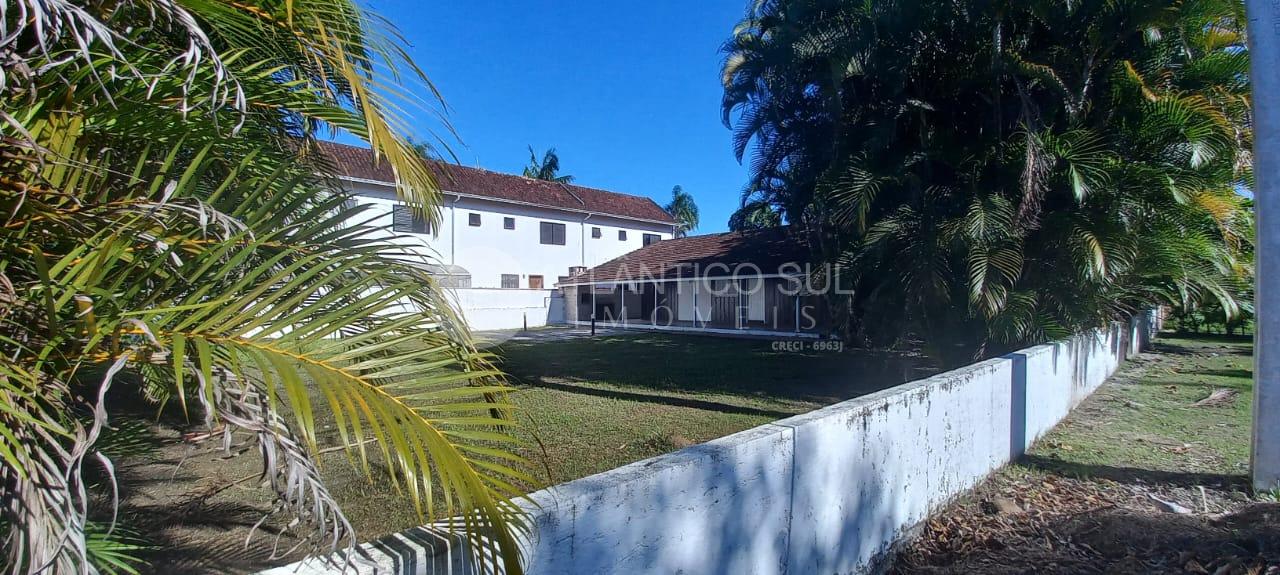 Vende Casa com 3 dormitórios sendo 1 suíte em Pontal do Sul a ...