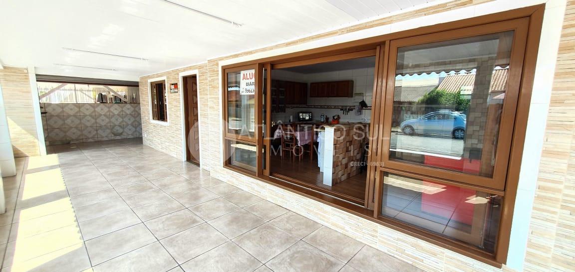 Casa  de esquina à venda, Balneário de Santa Terezinha, PONTAL...