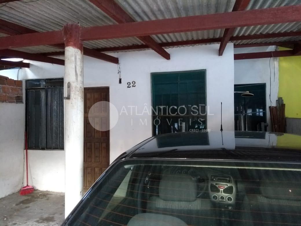 Casa a Venda localizada região de moradores em Praia de leste ...
