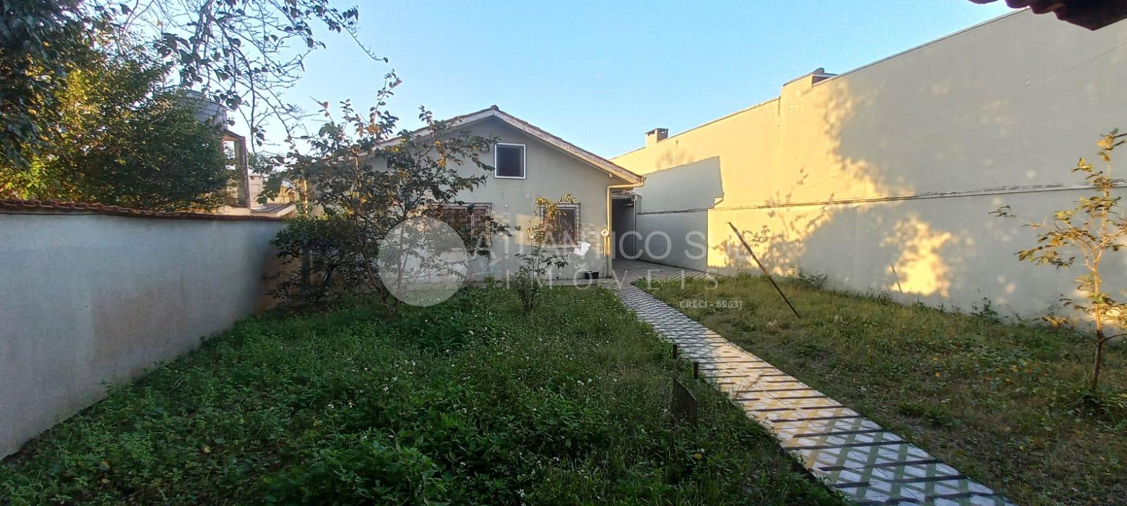 Casa a venda em  Praia de Leste  á 300 metros do Mar, PONTAL D...