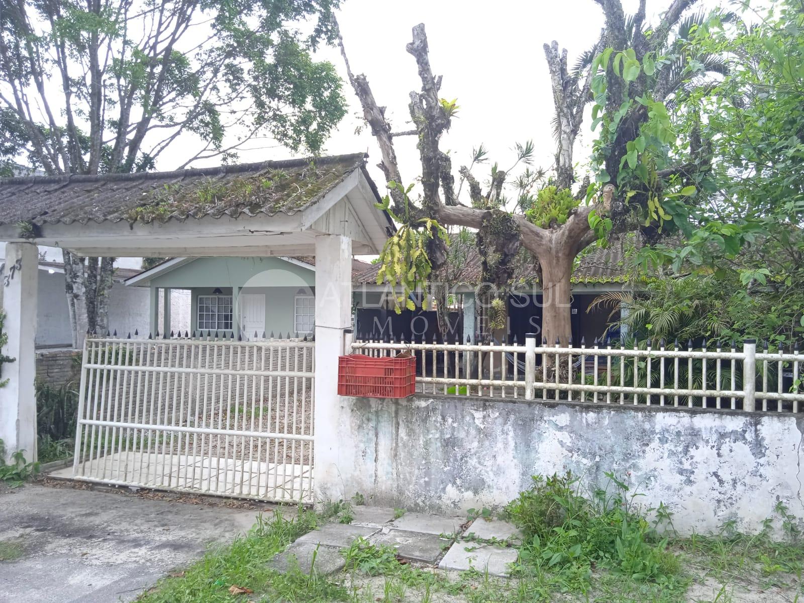 Casa à venda localizada em SHANGRI-LÁ, PONTAL DO PARANA - PR