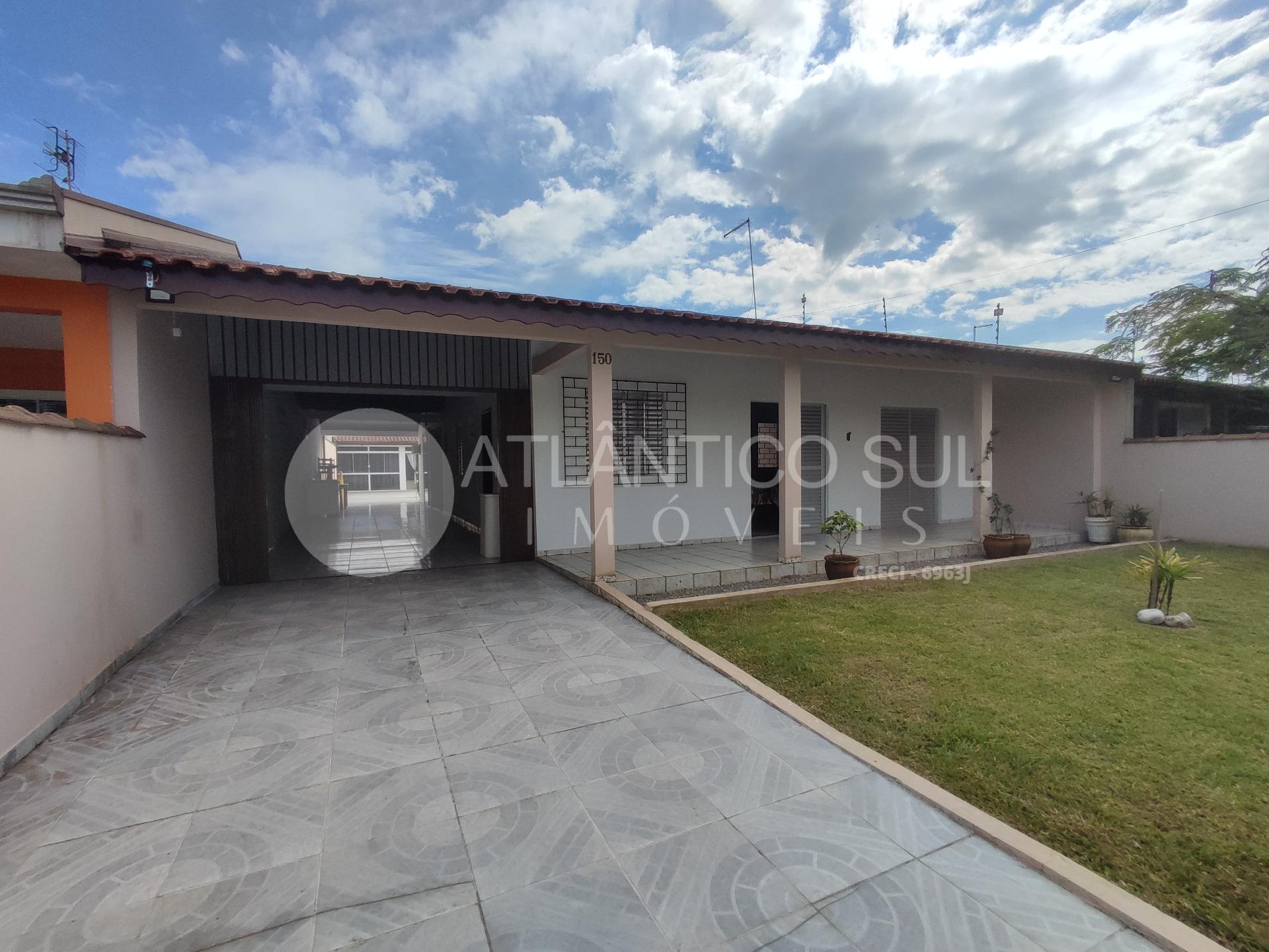 Casa com piscina para locação,  Praia de Leste, PONTAL DO PARA...