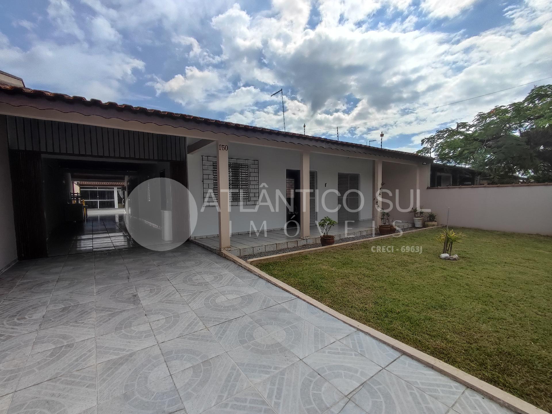 Casa com piscina para locação,  Praia de Leste, PONTAL DO PARA...