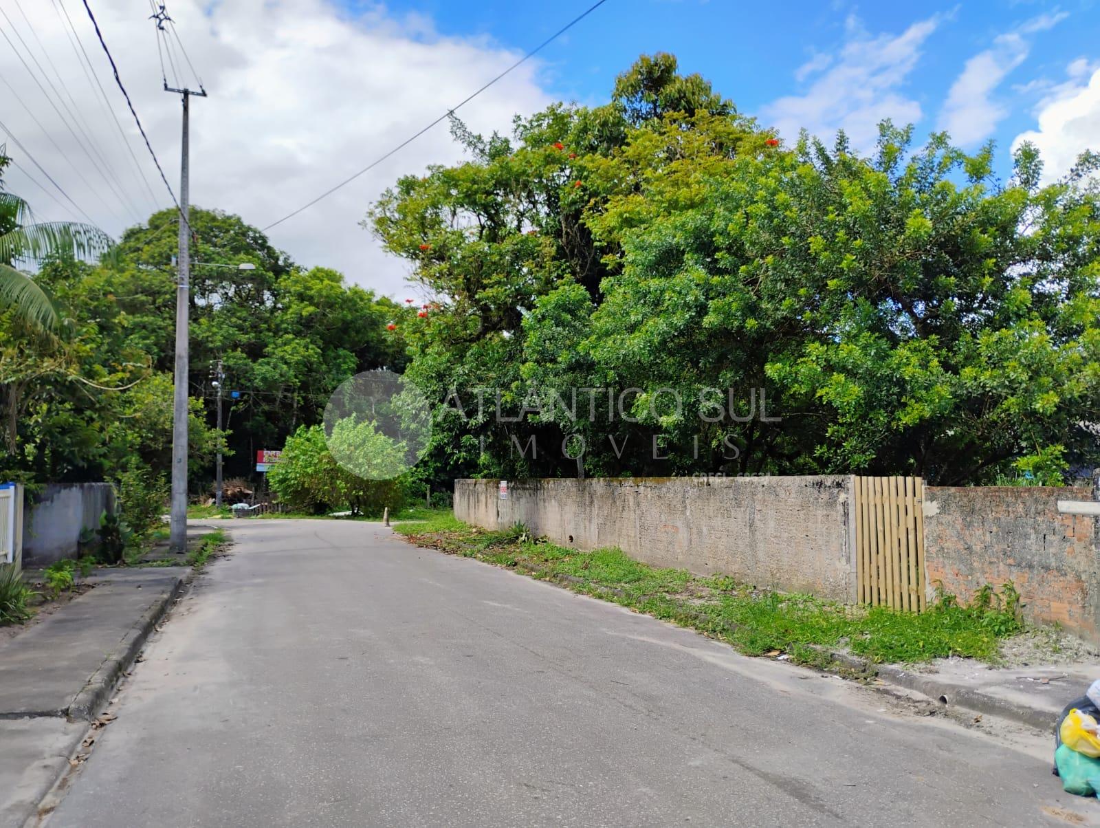 OPORTUNIDADE PARA CONSTRUTORES NA PRAIA DE PONTAL DO SUL