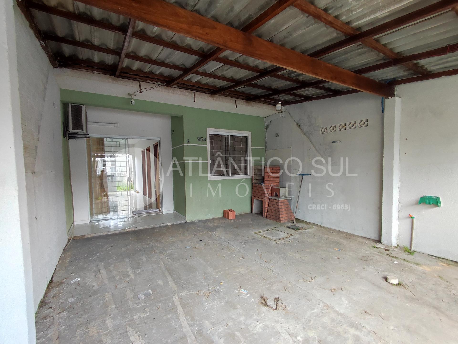 Casa à venda com 02 quartos, BELTRAMI, PONTAL DO PARANA - PR