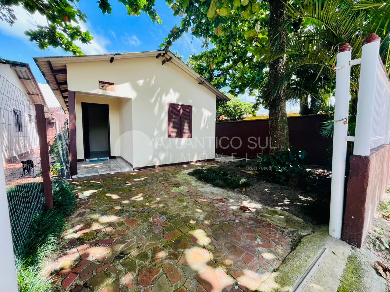 Casa para locação, com 02 quartos, CANOAS, PONTAL DO PARANA - PR