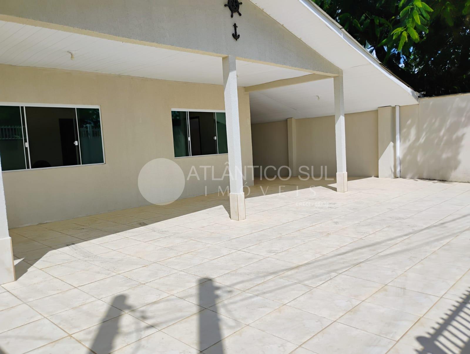 Casa à venda com 06 quartos, Praia de Leste, PONTAL DO PARANA ...