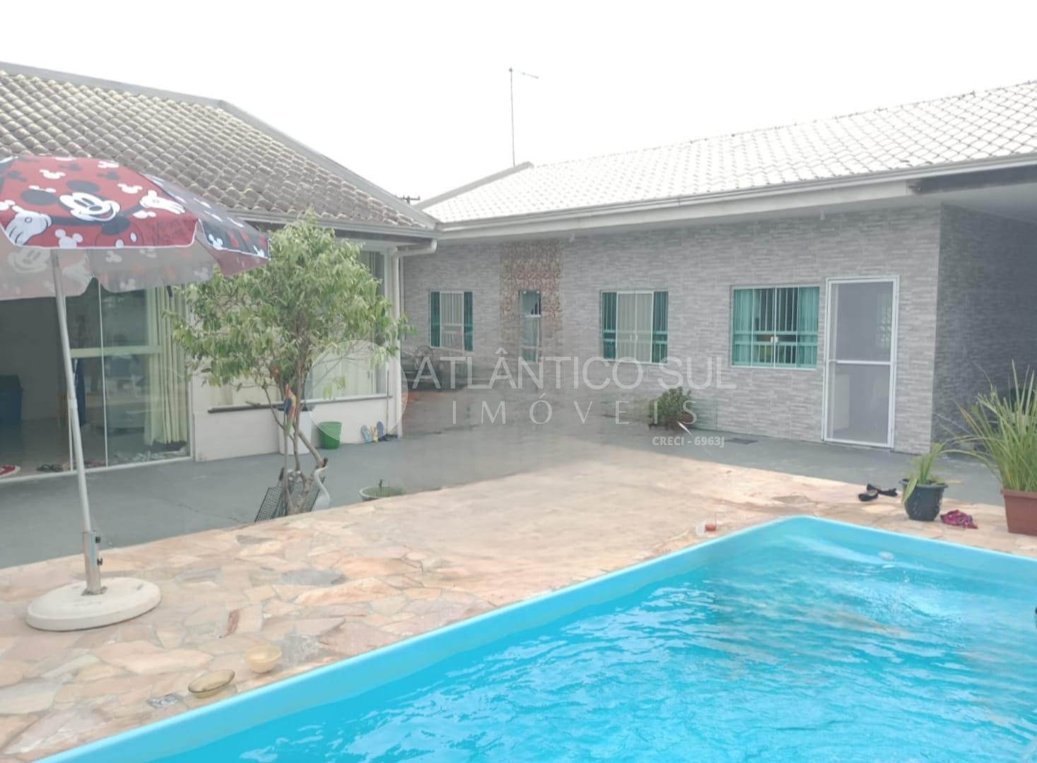 Casa à venda,400 metros do mar em  COSTA AZUL, MATINHOS - PR