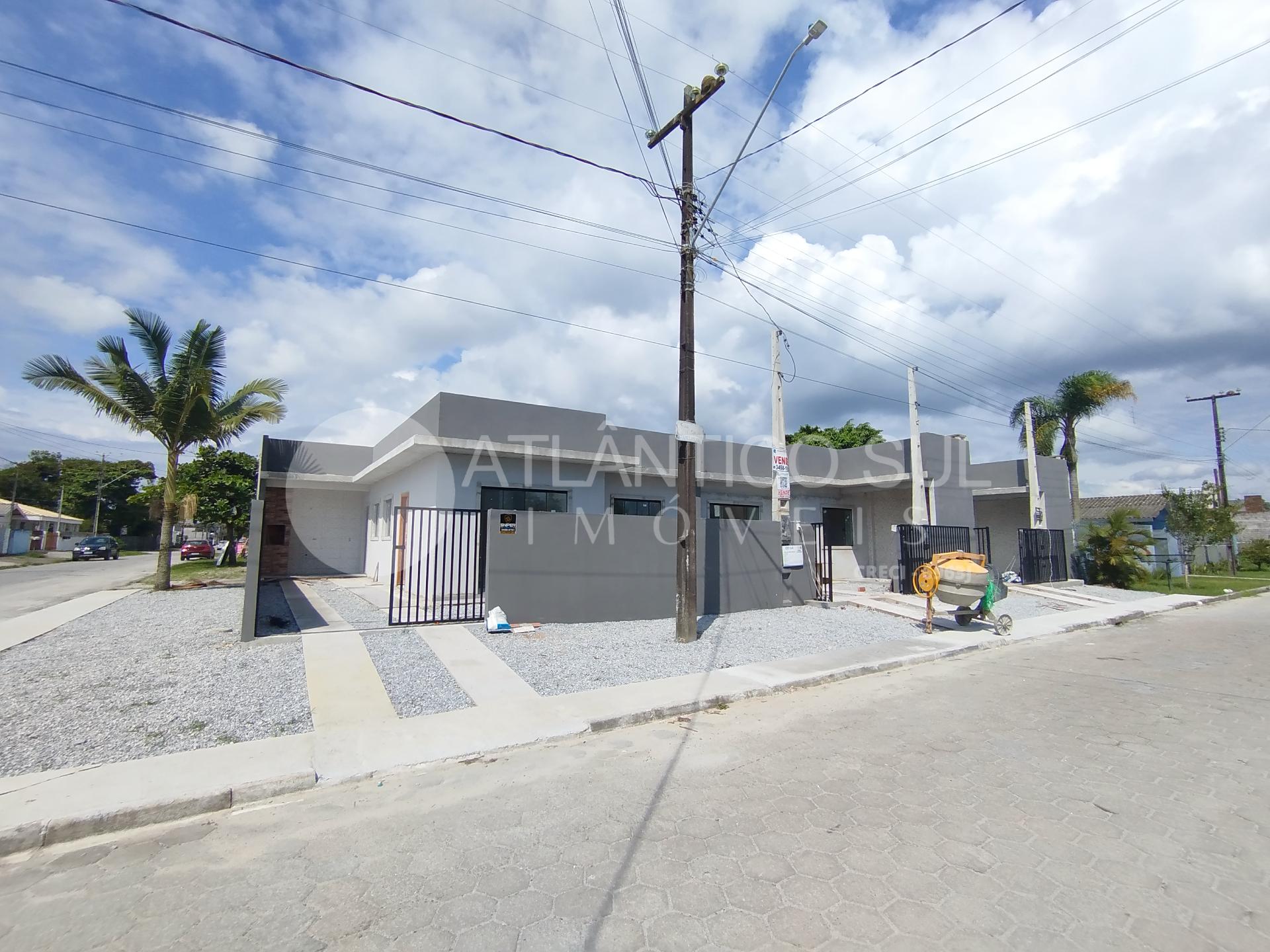 Casa à venda com 2 e 3 quartos, Praia de Leste, PONTAL DO PARA...