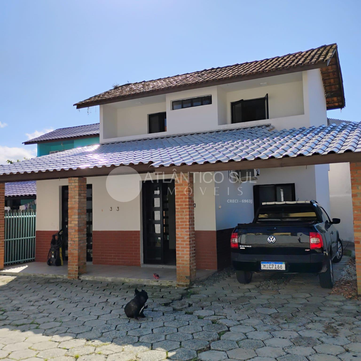 Duas residência no mesmo terreno, Pereque, MATINHOS - PR