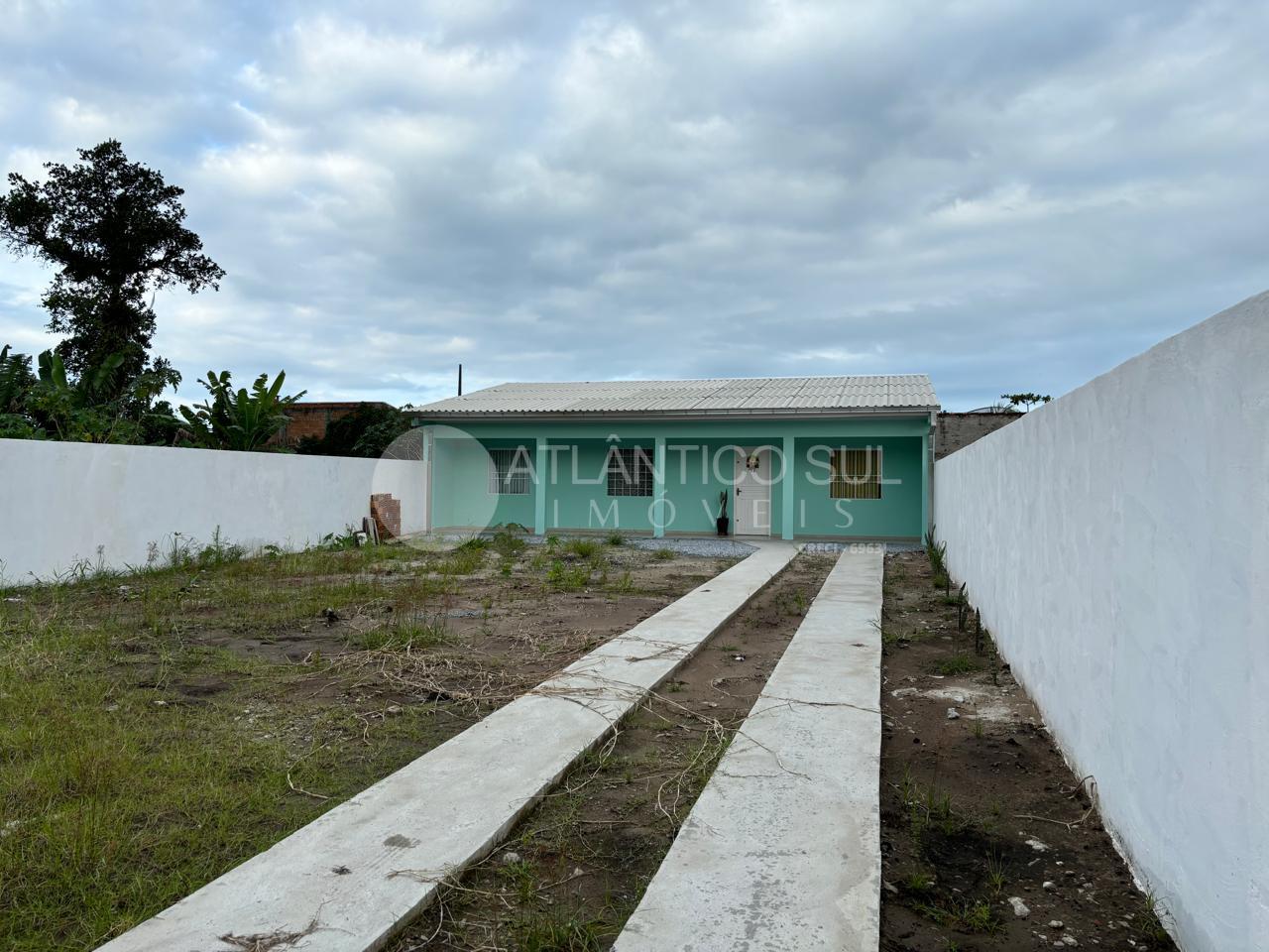Casa com amplo terreno à venda, Praia de Leste, PONTAL DO PARA...