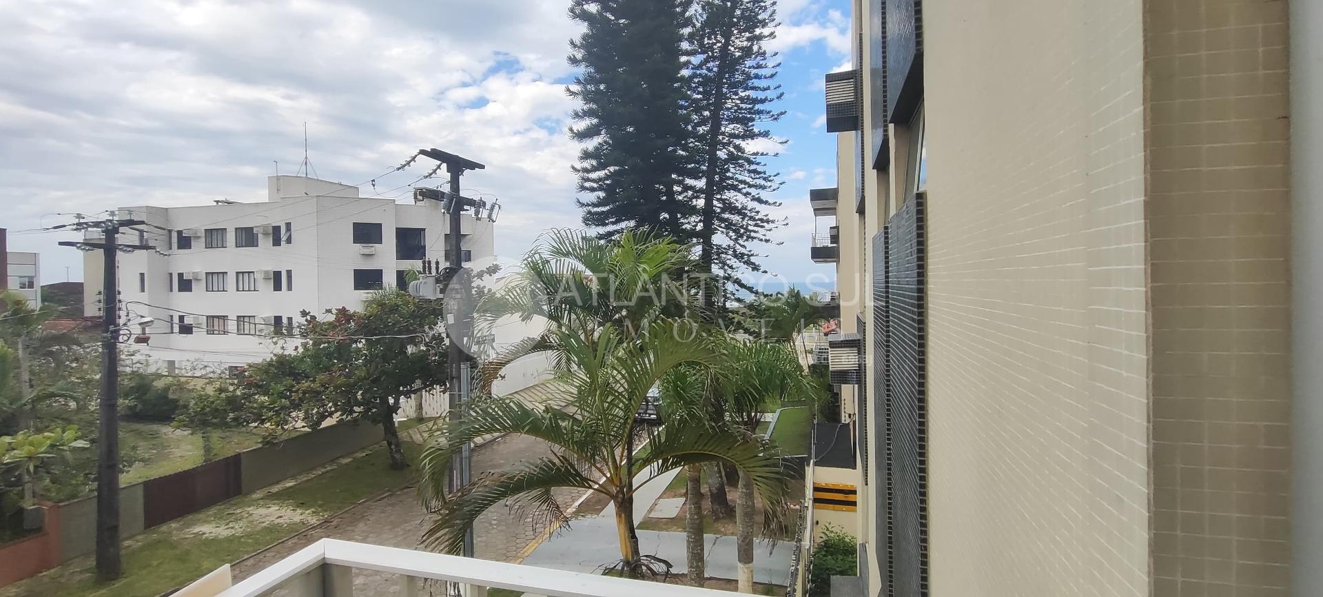 Apartamento  com suíte  a 30m do Mar no Balneário  Monções, Po...