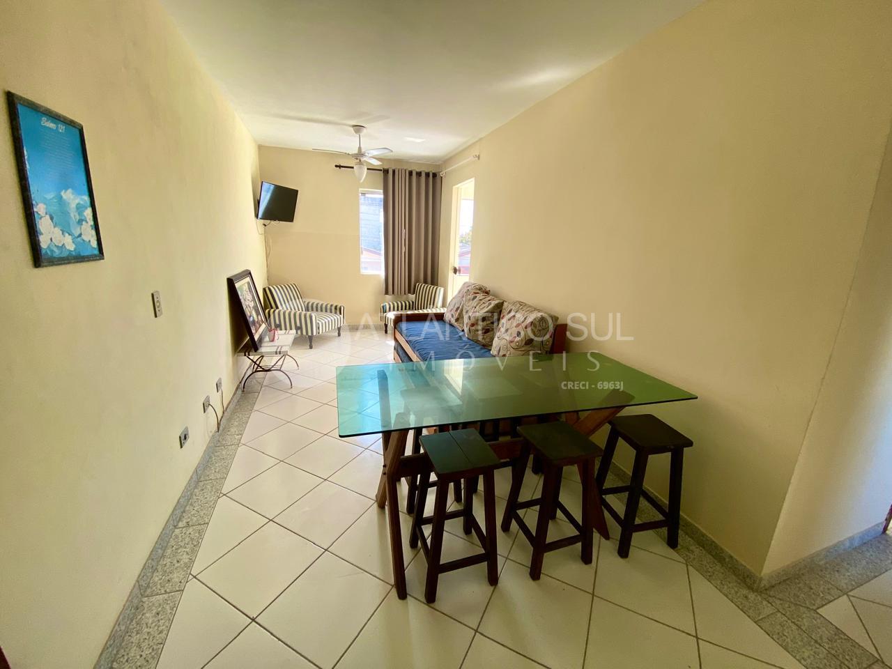 Apartamento para locação diária no centro de Praia de Leste - PR
