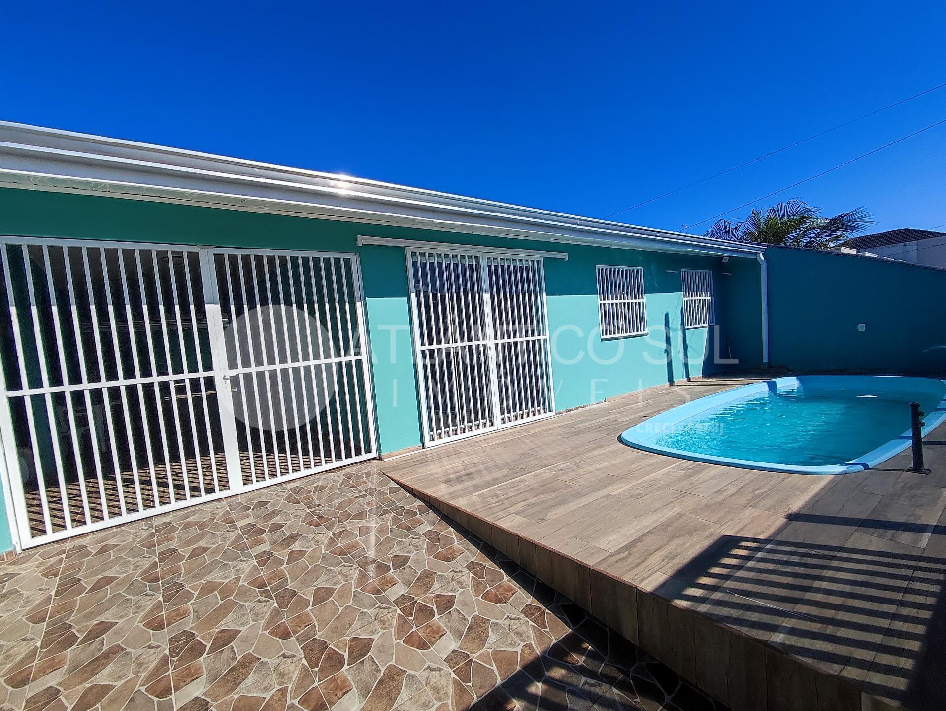 Casa à venda com piscina,400 metro do mar em Ipanema, PONTAL D...
