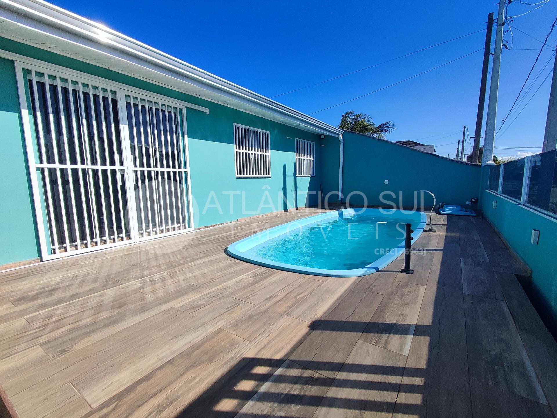 Casa à venda com piscina,400 metro do mar em Ipanema, PONTAL D...
