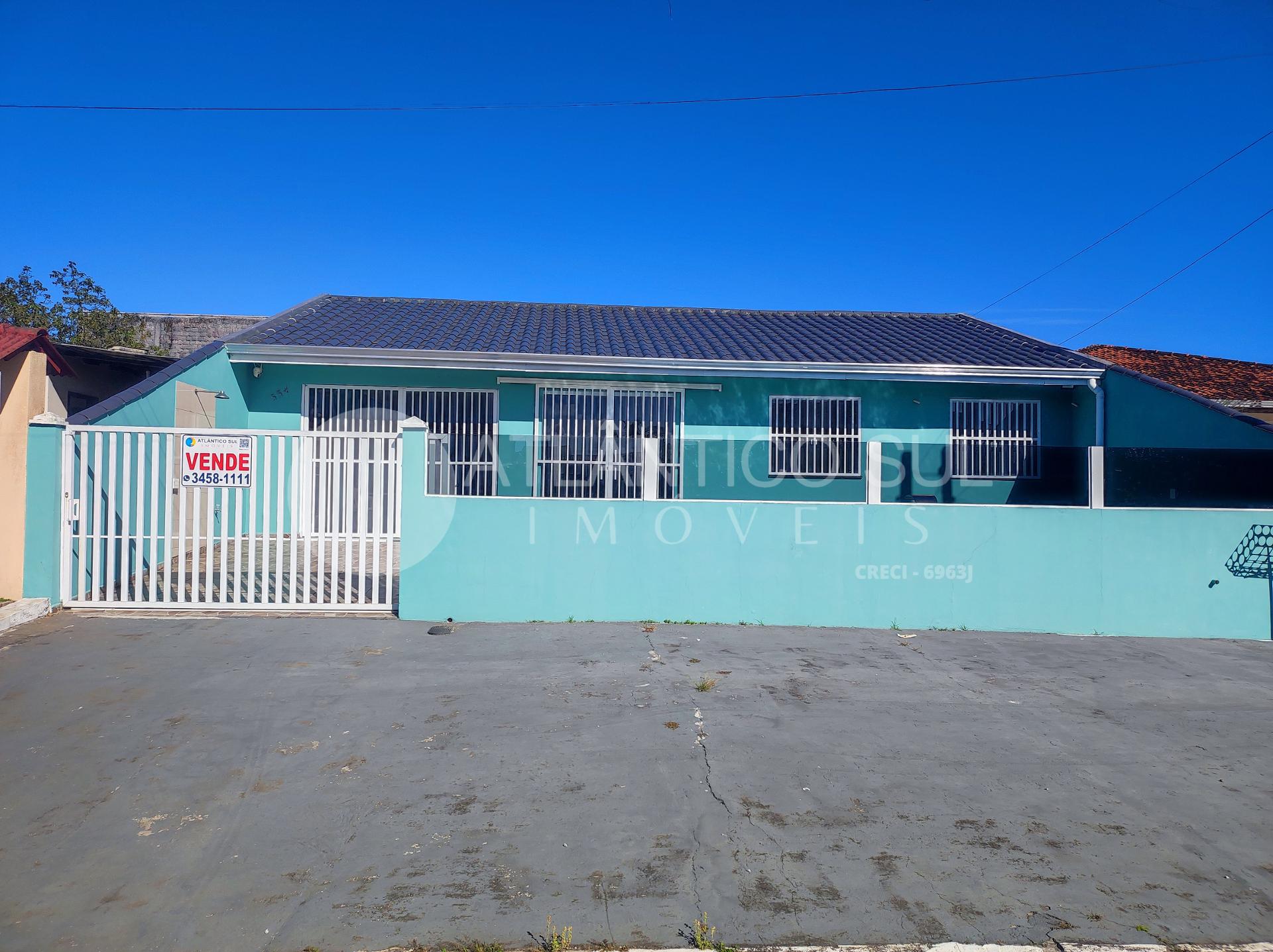 Casa à venda com piscina,400 metro do mar em Ipanema, PONTAL D...