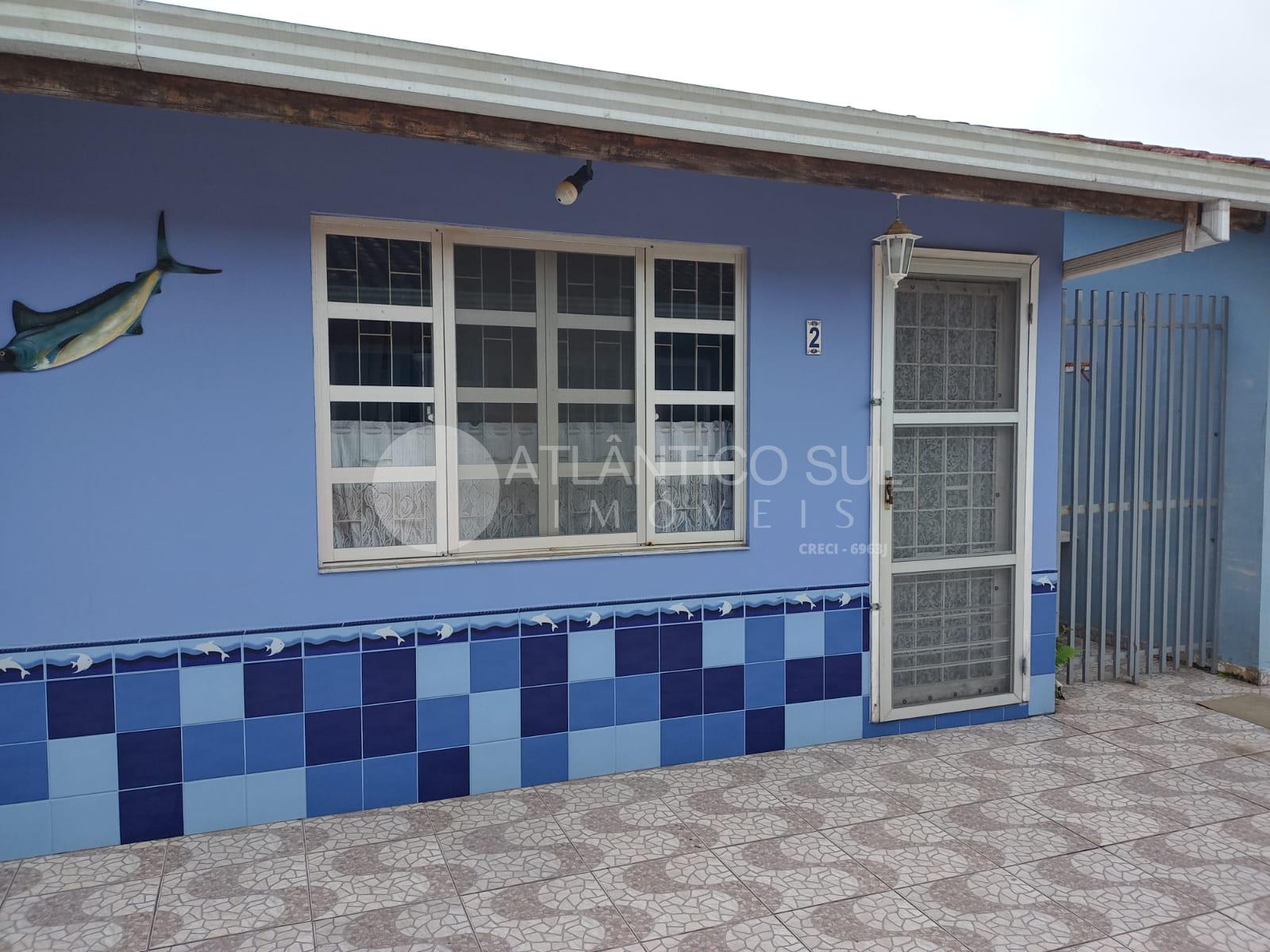 Casa  à venda, a 120 metros do mar no Balneário Shangrila, PON...