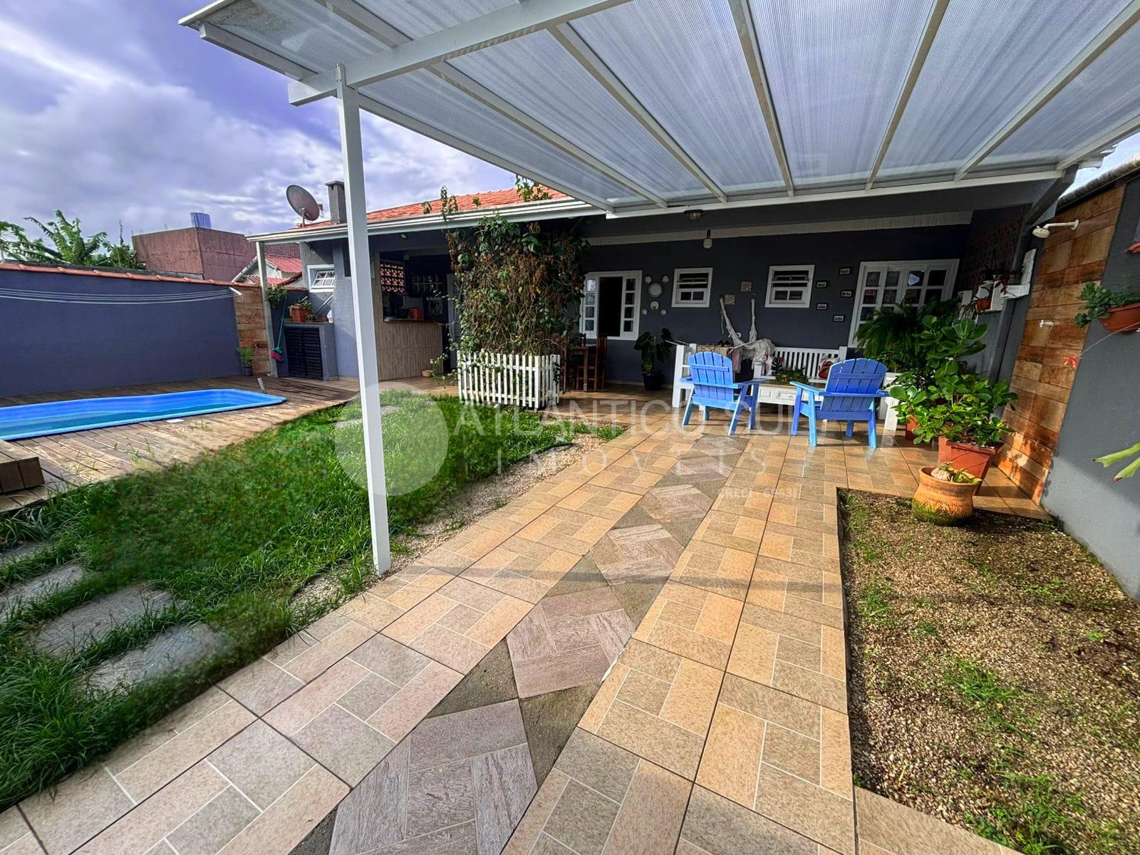 Casa à venda com piscina em Praia de Leste, PONTAL DO PARANA - PR