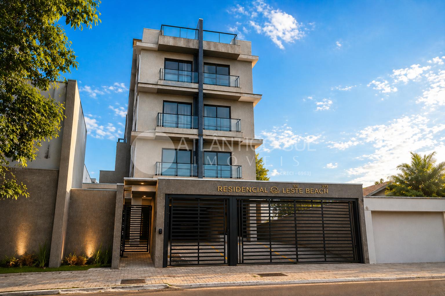 COBERTURA DUPLEX, APENAS 250m DO MAR, PRAIA DE LESTE, PONTAL D...