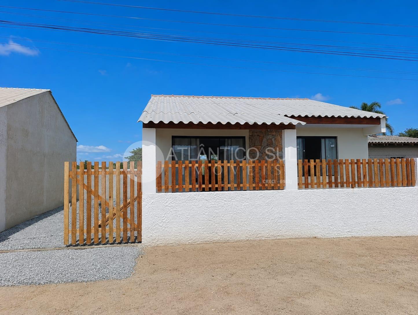 Casa Nova  Final de Obra em Praia de Leste-Pontal do Paraná